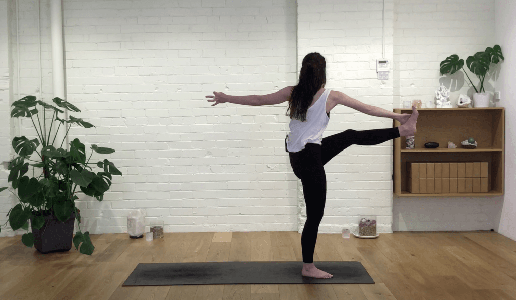 Yoga Evolve - Heart, Head & Throat