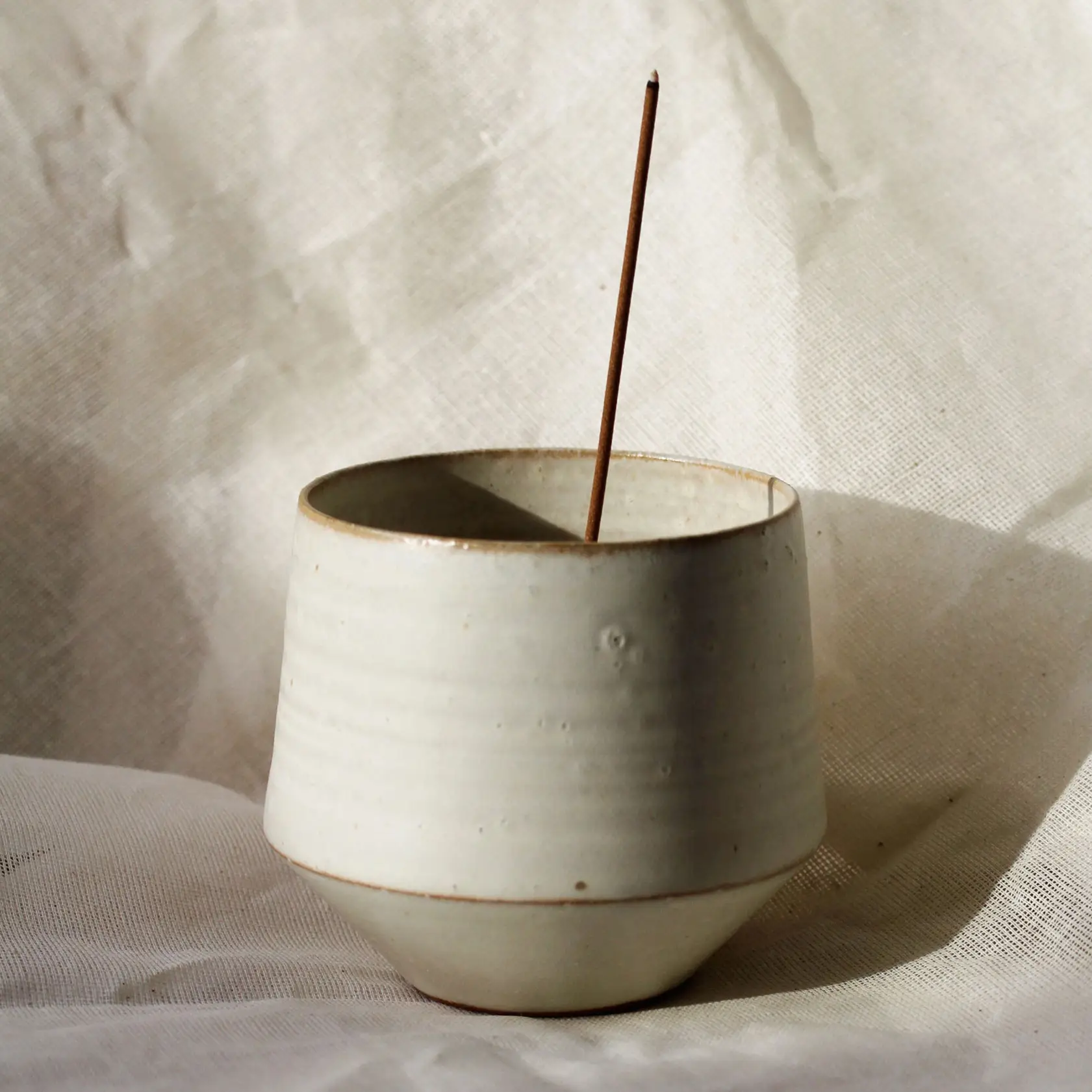 Ume White Onyx Incense Bowl & Brass Dome
